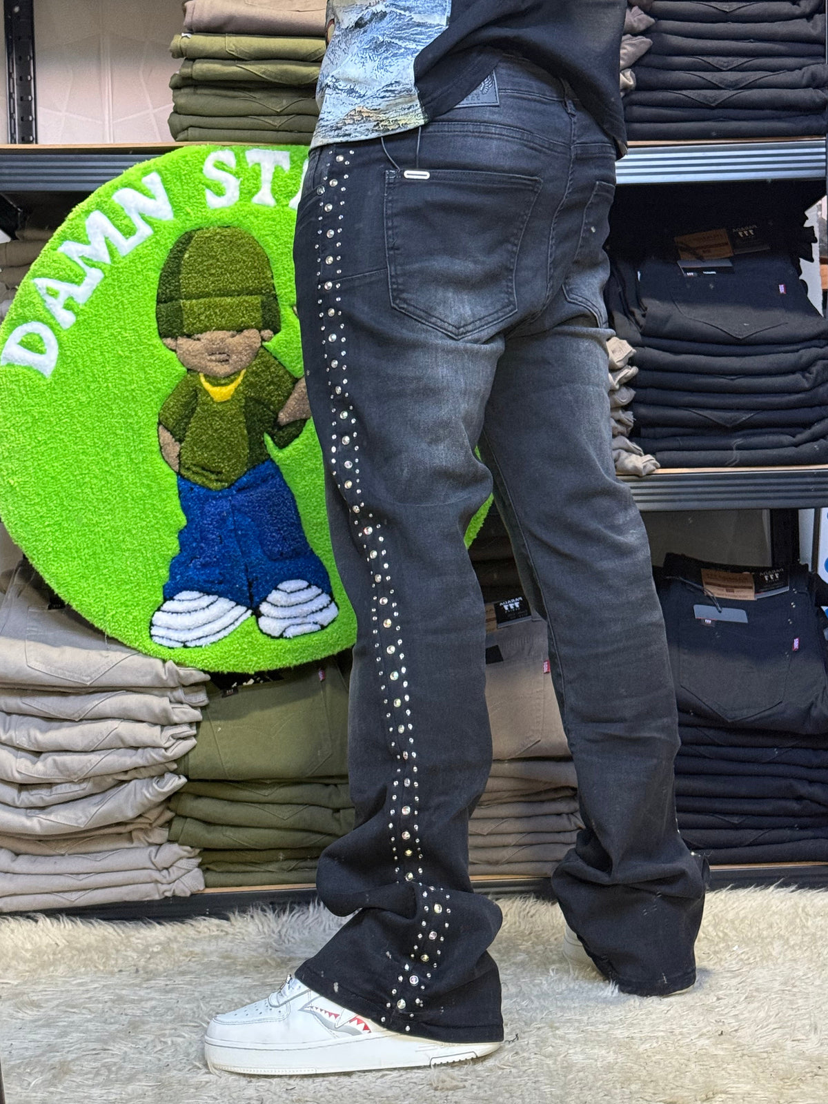 JEANS FLARE PRAGA NEGRO