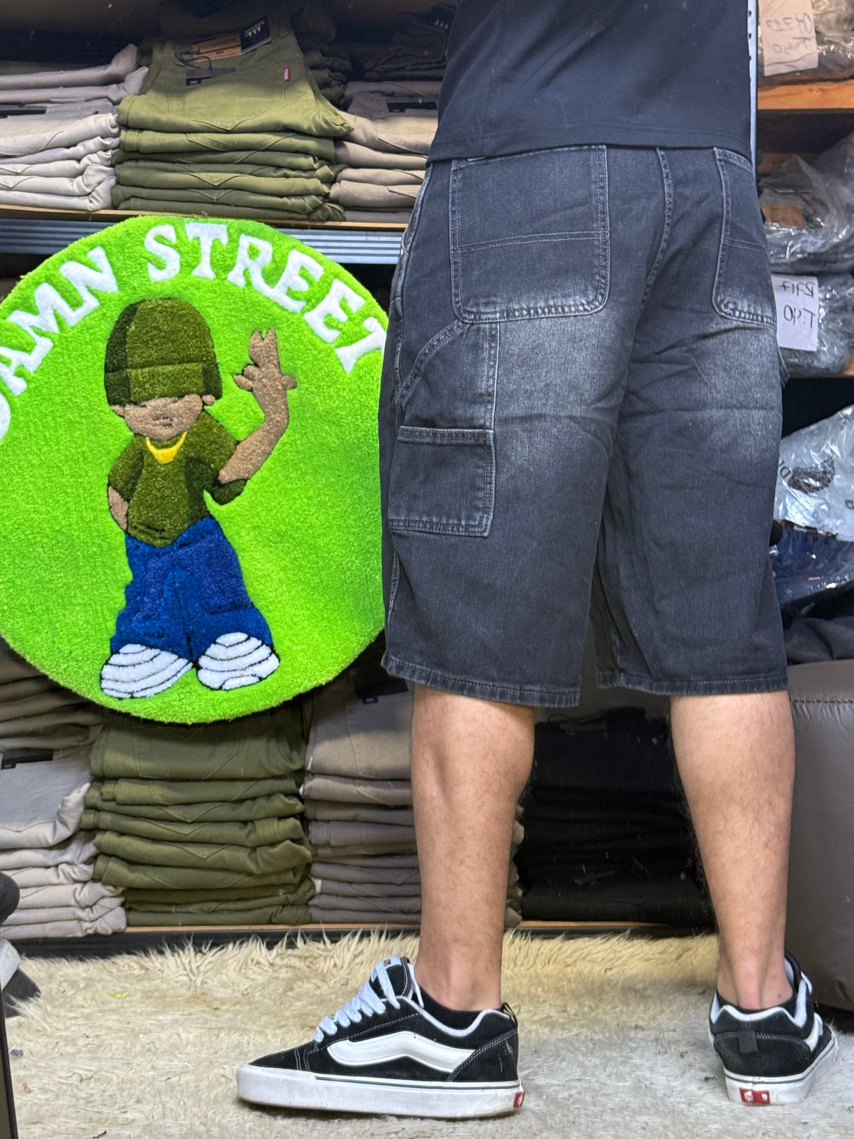 SHORT CARPINTERO NEGRO