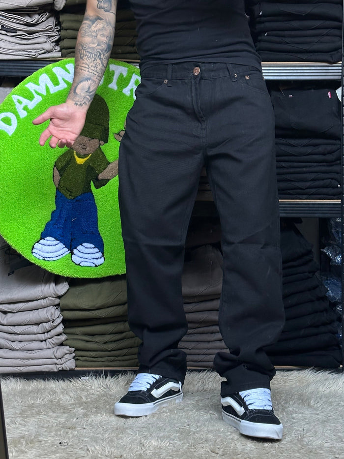 JEANS NEGRO CLÁSICO