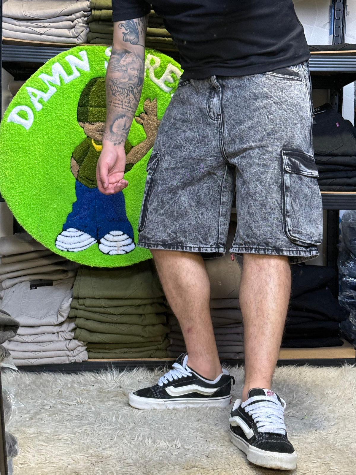 SHORT CARGO CHICAGO