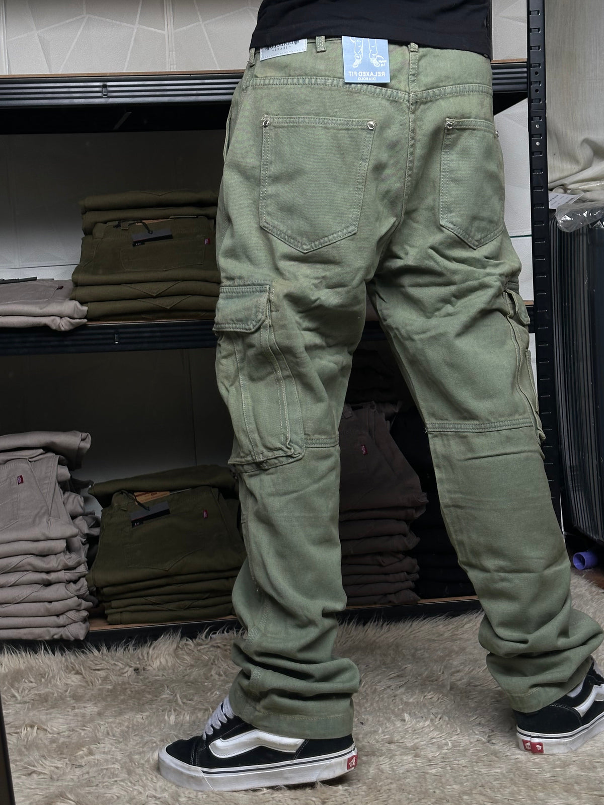 JEANS CARGO VERDE