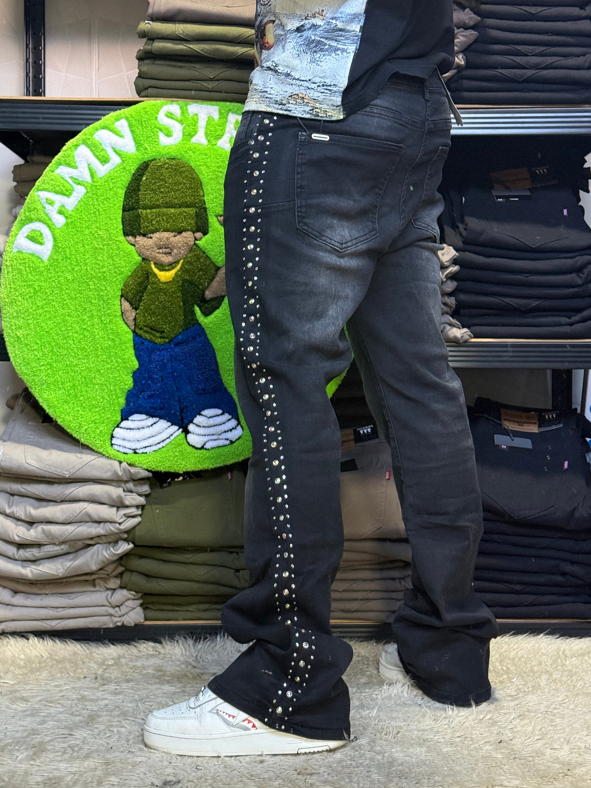 JEANS FLARE PRAGA NEGRO