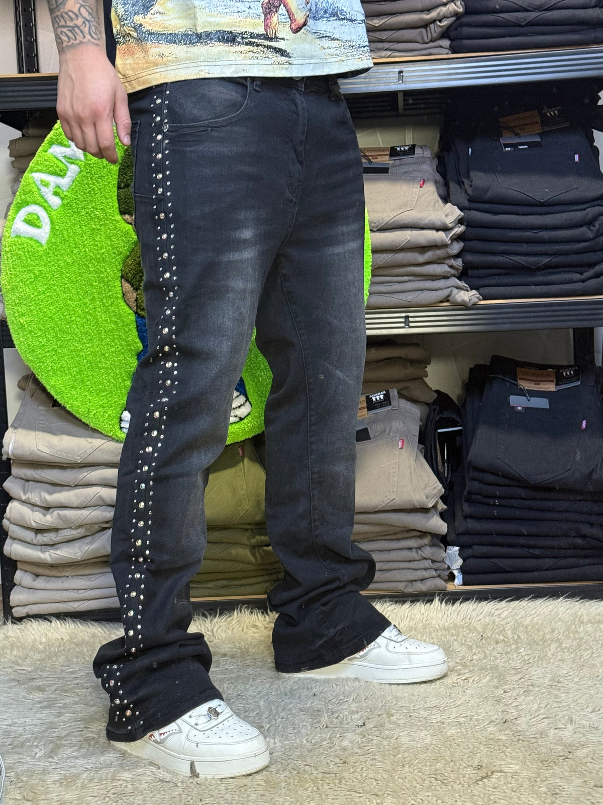 JEANS FLARE PRAGA NEGRO