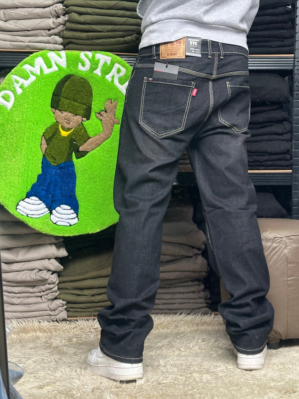 JEANS DESENFOQUE CLÁSICO