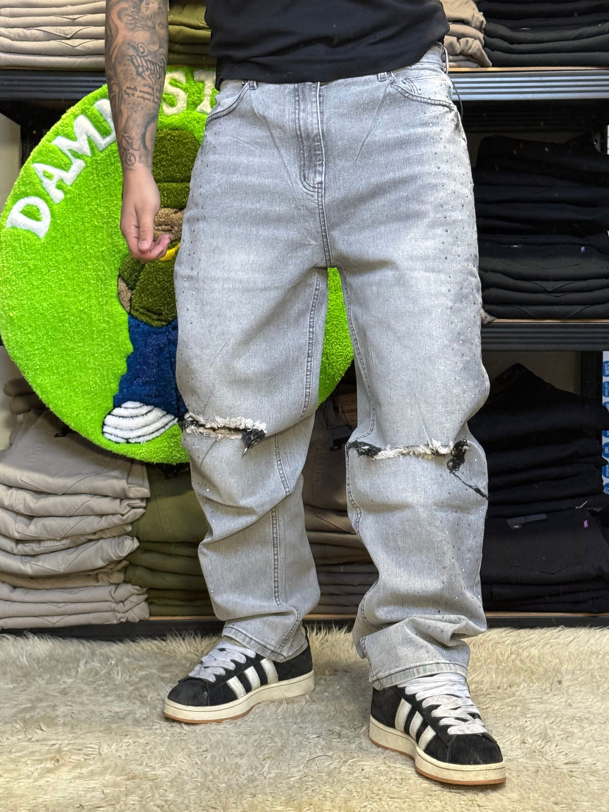 JEANS MOM GRIS CLARO